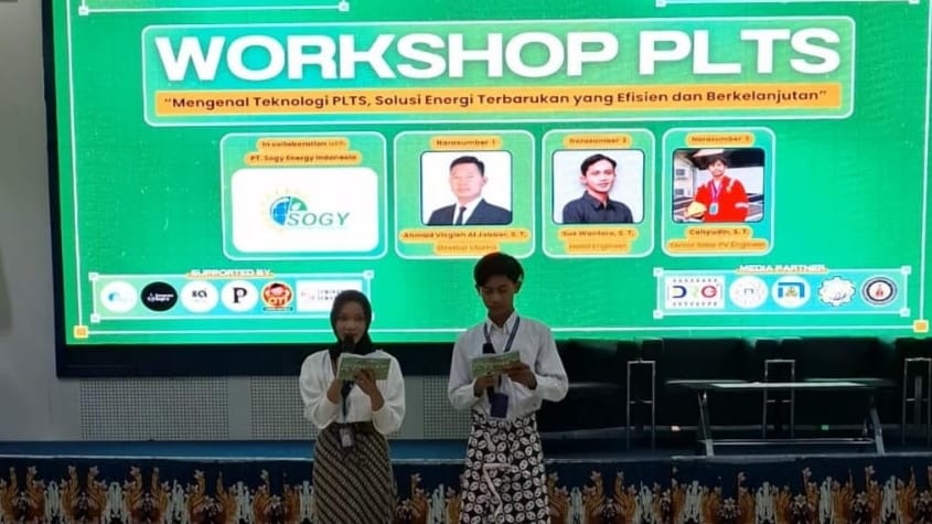 Penutupan Acara hari pertama oleh MC